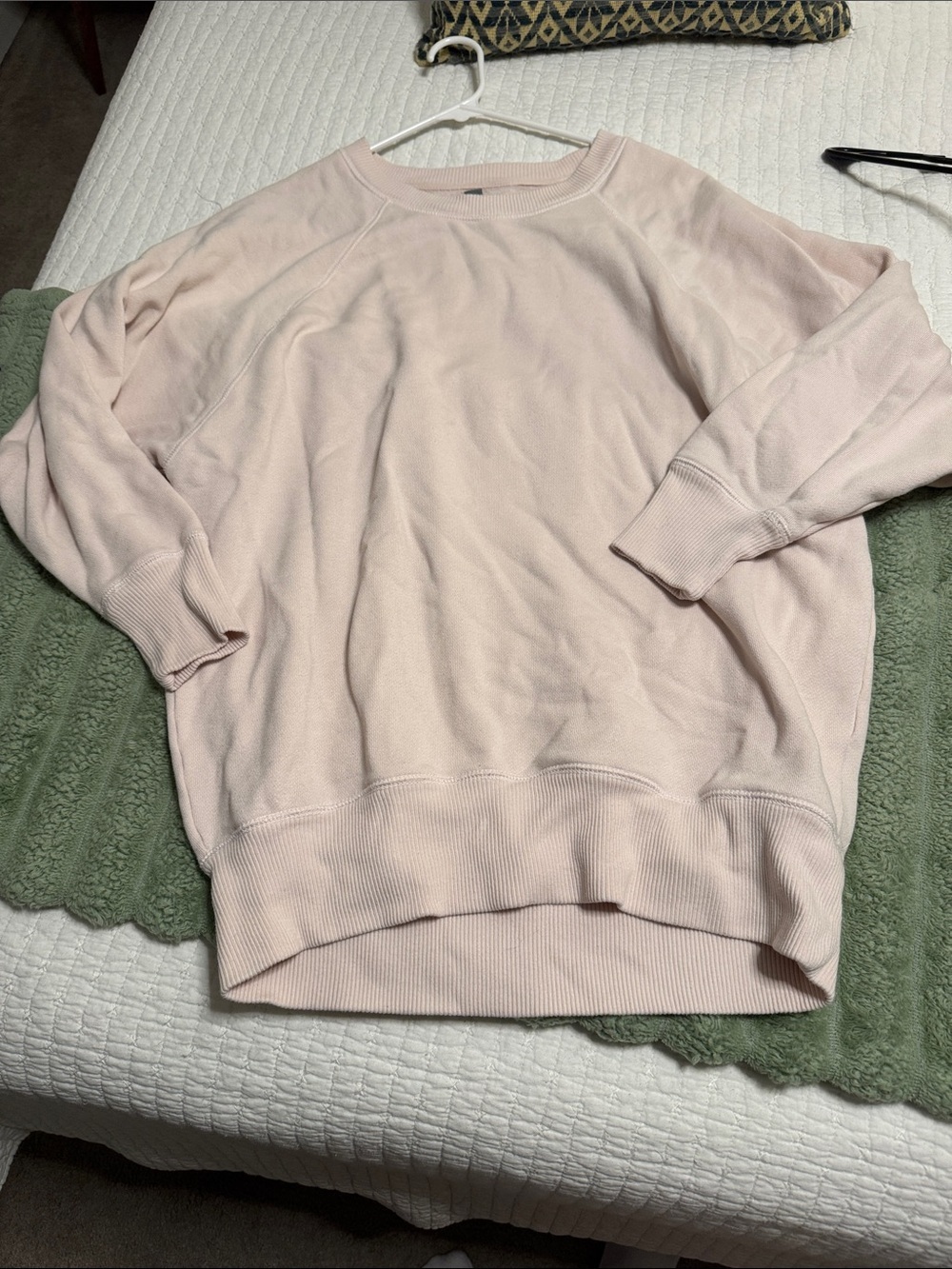 aerie Relaxed Crewneck Sweater in Light Blush